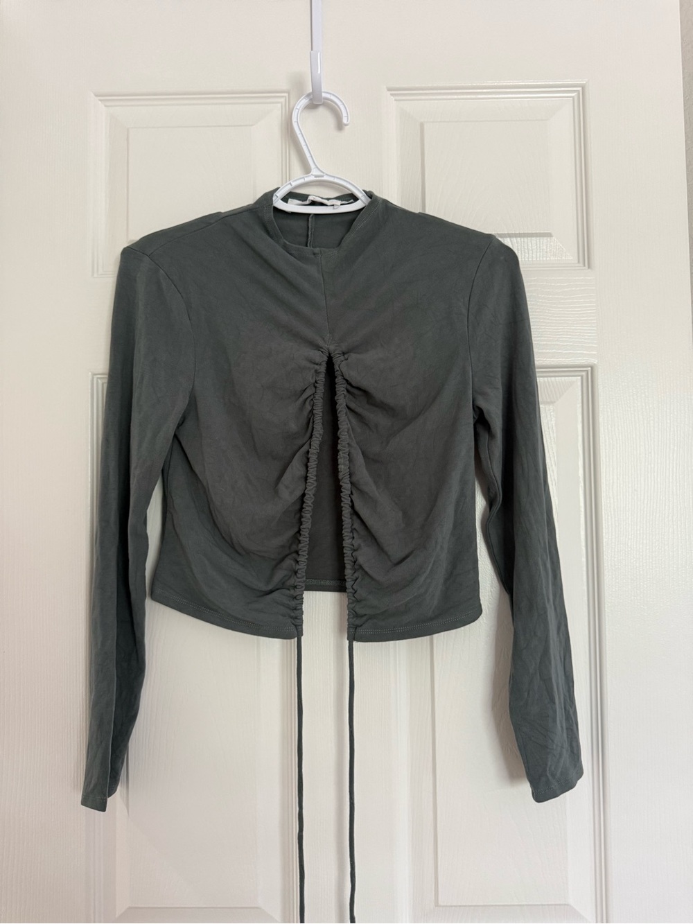 Long Sleeve Ruched Front Crop Top - Dark Green